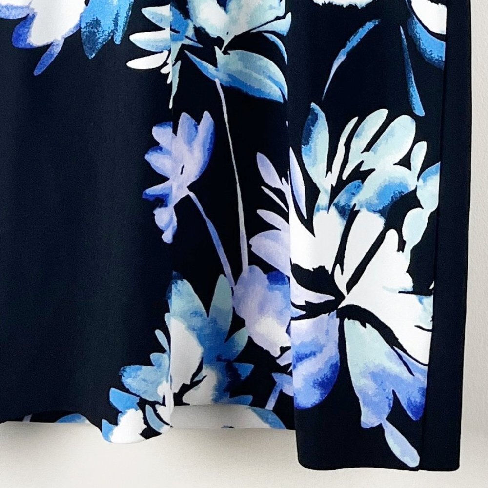 2/$30 Vince Camuto Floral Bell Sleeved Dress 4 - Picture 4 of 4